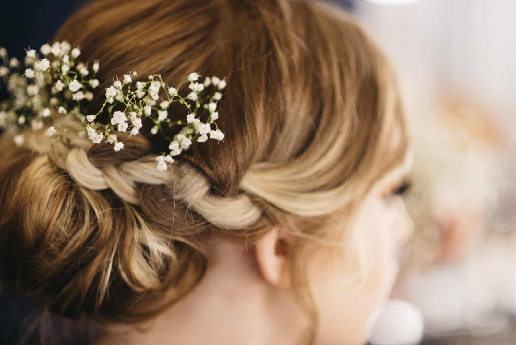 bridal hair details